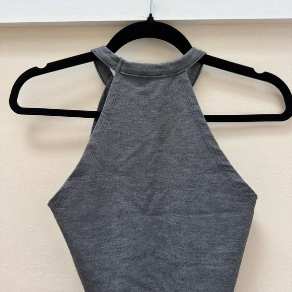 Zara Gray Fitted Crop Tank Top - Picture 3 of 3